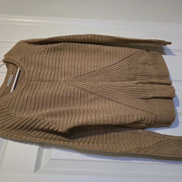 Tan Ribbed Knit Sweater - Picture 4 of 4